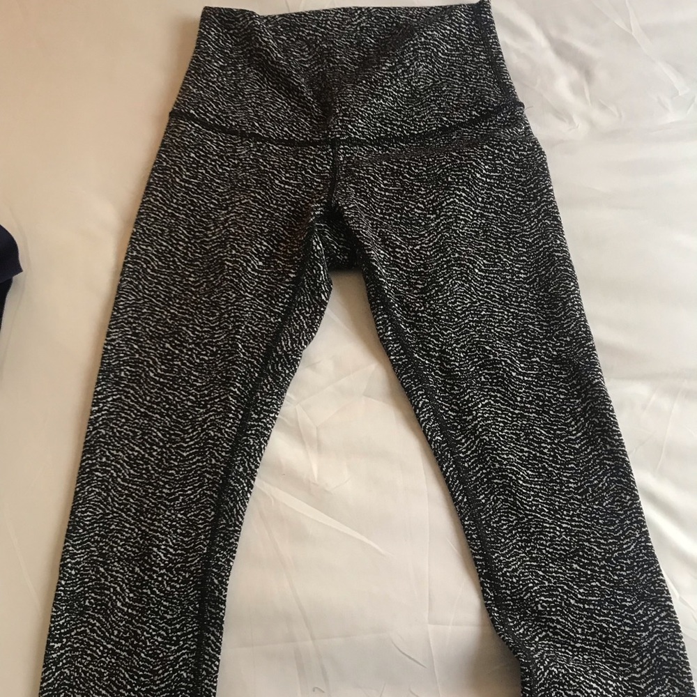 Lululemon spotted leggings!!